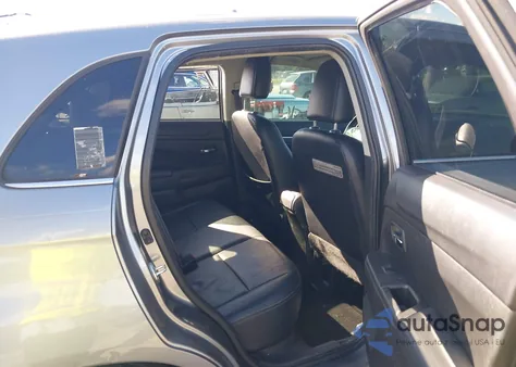 2015 Mitsubishi Outlander Sport Se z USA, uszkodzony, nr VIN 4A4AP4AUXFE034296